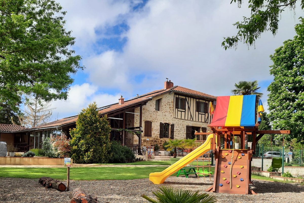 Camping Le Domaine du Castex – & Hébergement