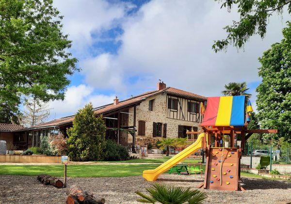 Camping Le Domaine du Castex – & Hébergement