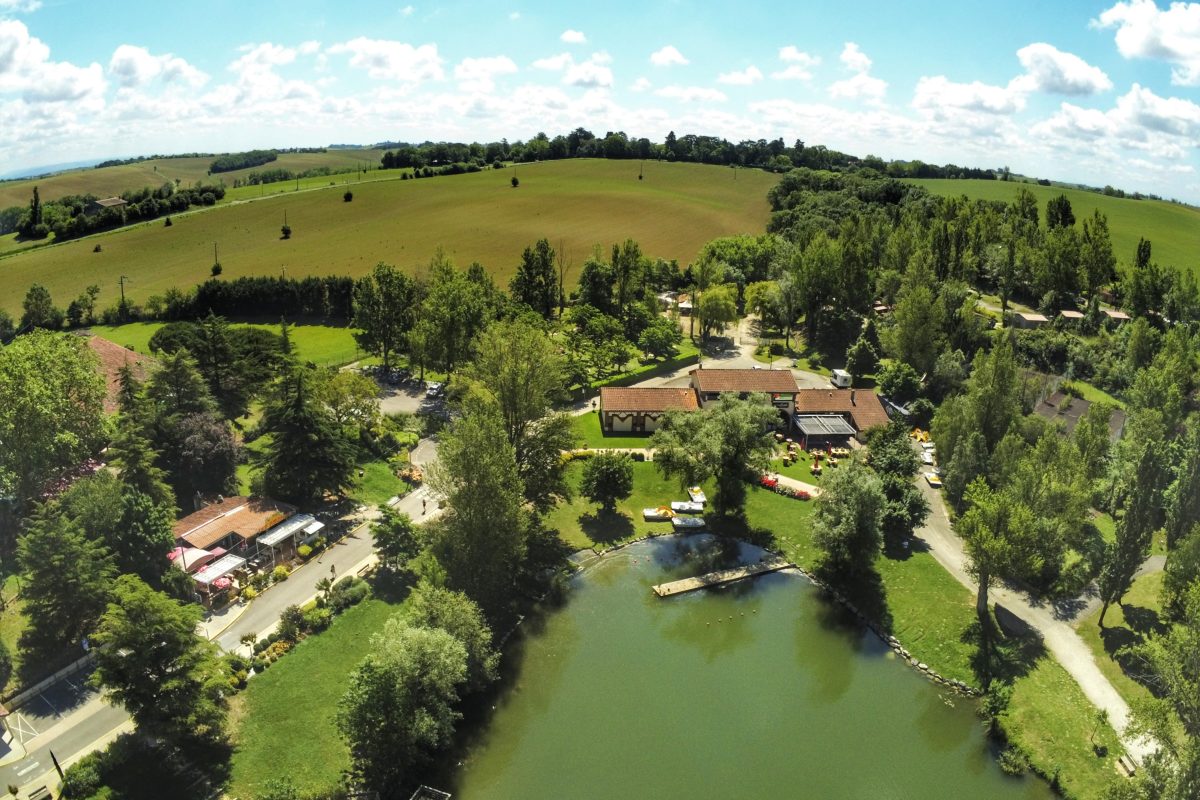 Camping Flower du Lac de Thésauque