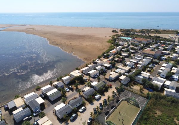 Camping Bleu Marine