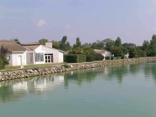 Camping Village de Loisirs Le Lomagnol