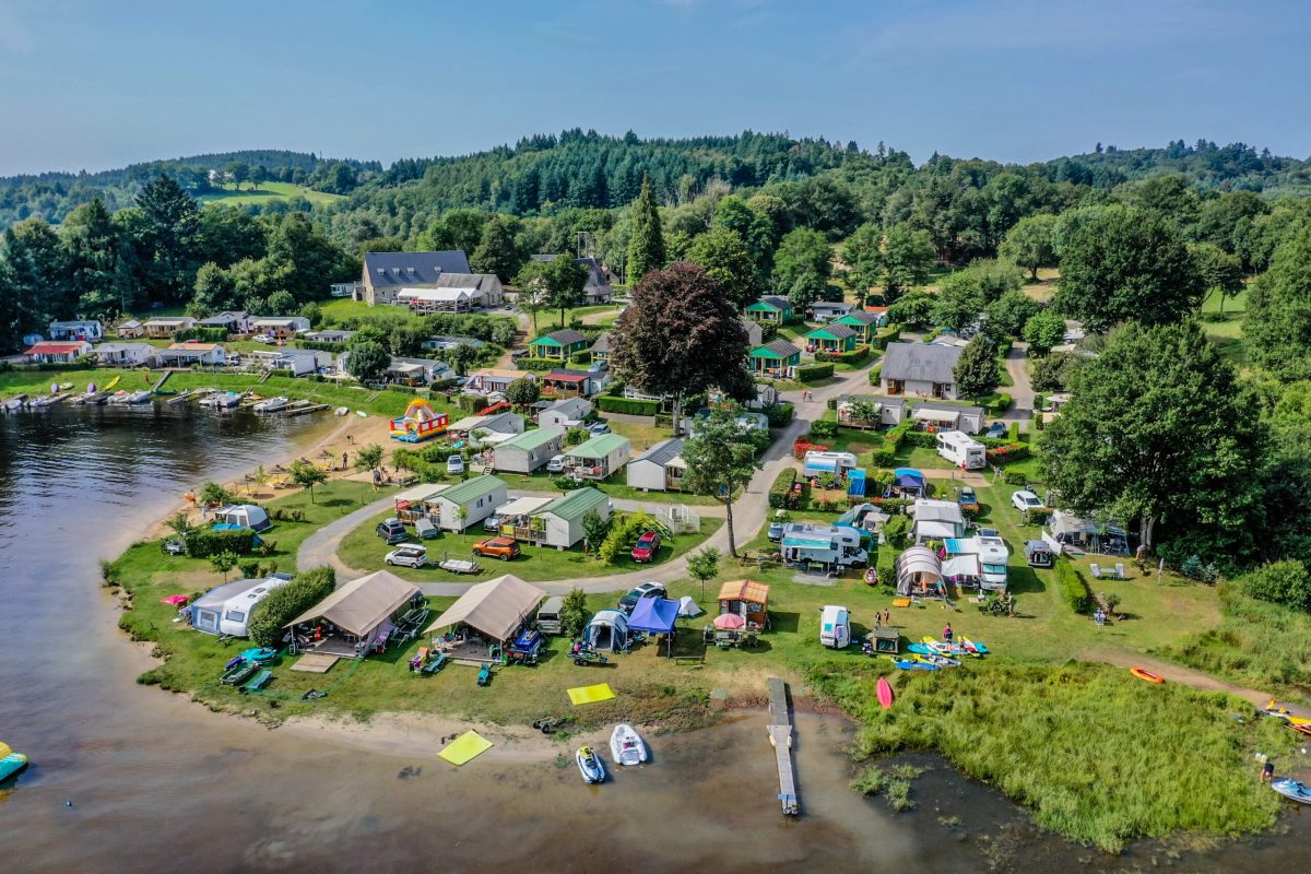 Camping Flower Le Port de Neuvic