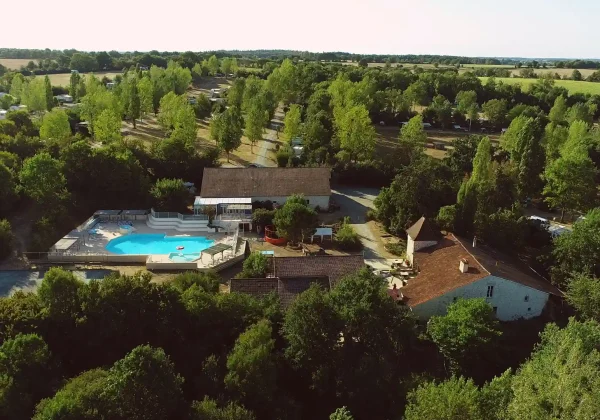 Camping Centre de Vacances Naturiste Le Colombier