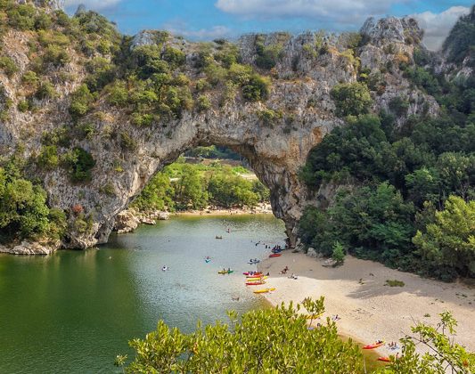 Was kann man in der Ardèche unternehmen?