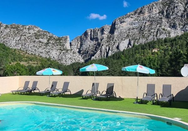 Camping Tikayan La Pinatelle