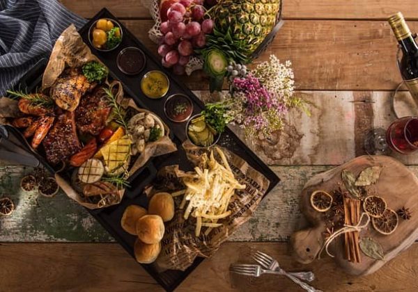 Entdecken Sie die besten Restaurants Korsikas bei Ihrem Ausflug in einen günstigen Campingplatz