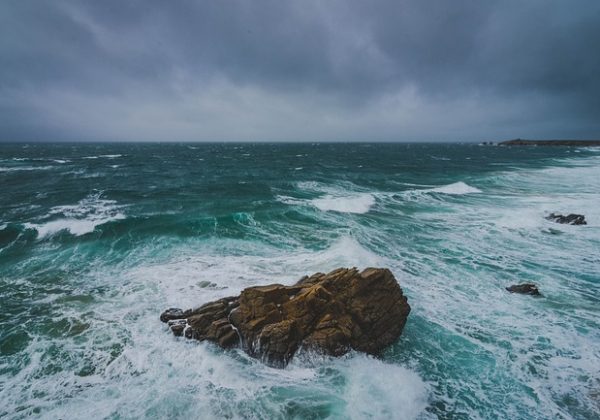 Wassersportaktivitäten in der Bretagne während Ihres Urlaubs auf einem günstigen Campingplatz