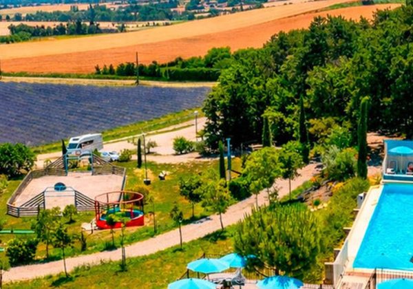 Camping Bastets