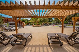 Camping de l'Île Blanche — terrasse
