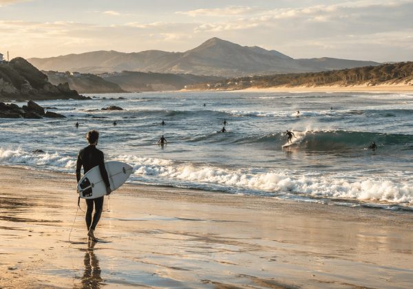 10 Surfspots in Frankreich: von Biarritz bis Quiberon