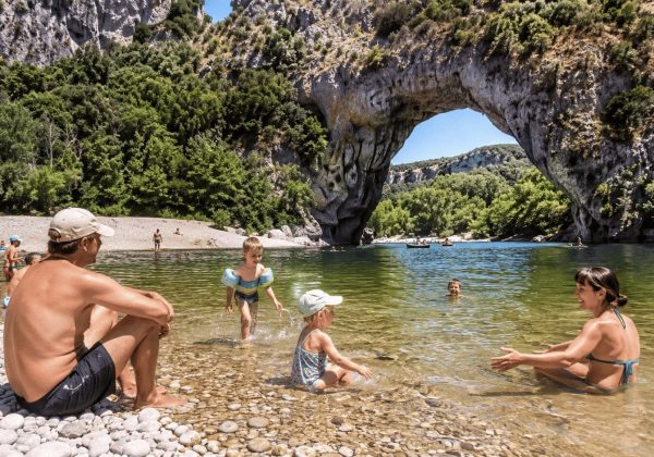 Wo man in der Ardèche baden kann: 8 Badestellen für die Familie