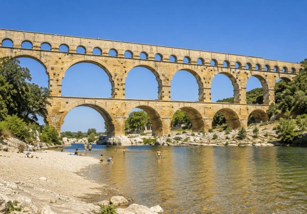 Visiter le Pont du Gard, aqueduc romain de 49 mètres